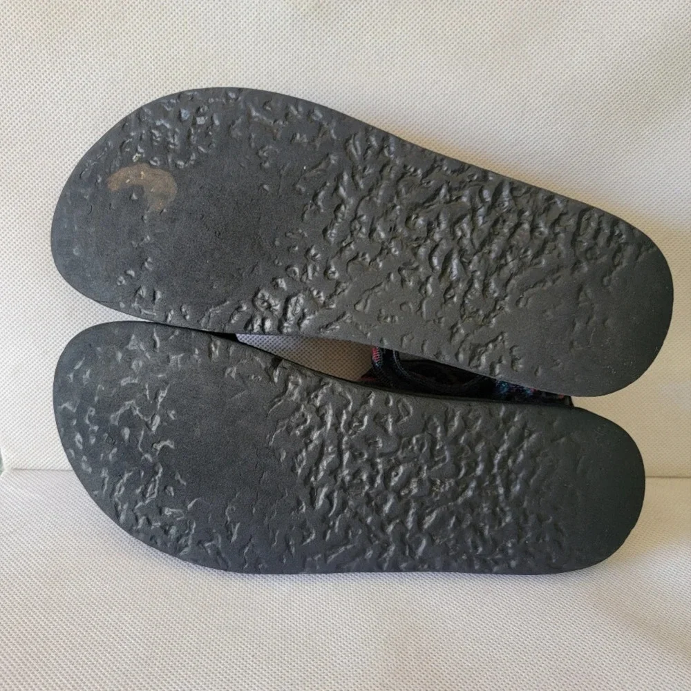 *MEN'S TEVA ORIGINAL UNIVERSE SANDALS (‎ sz 10)